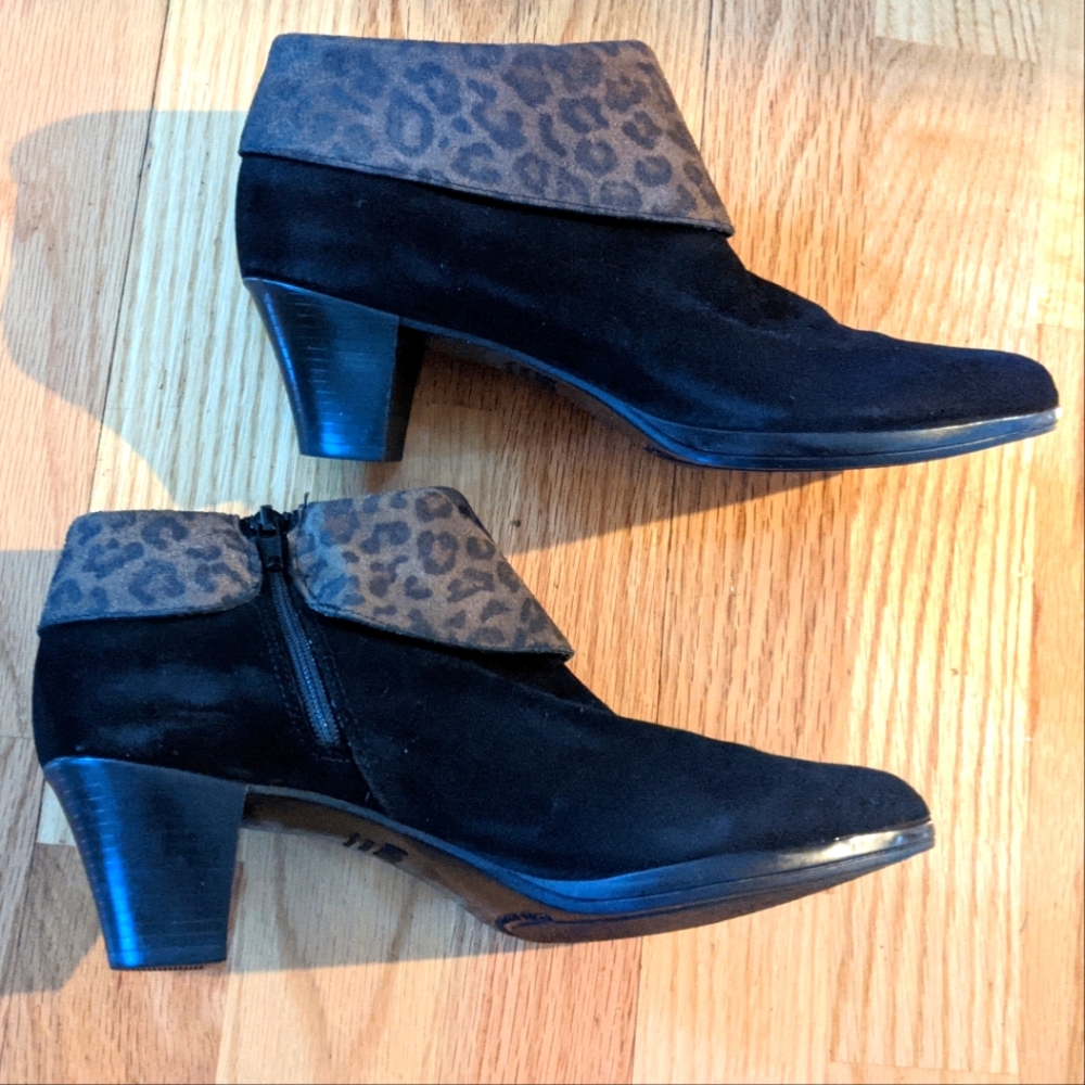 Munro Cheetah Cuff booties